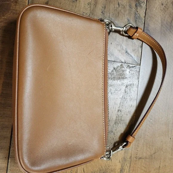 Coach 19 Wristlet Tan Leather Butterfly Applique Studded Bag F59076 - Picture 6 of 11